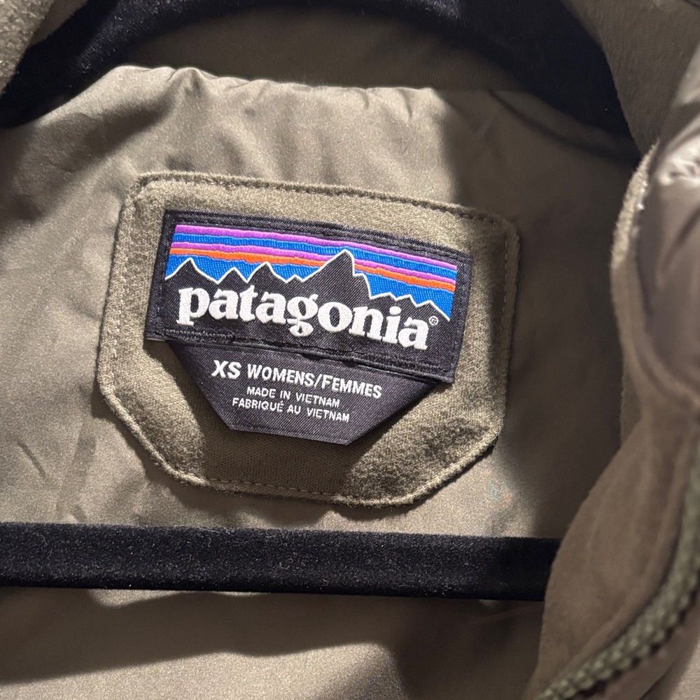 Patagonia Forest Green Quilted Jacket - Picture 2 of 4